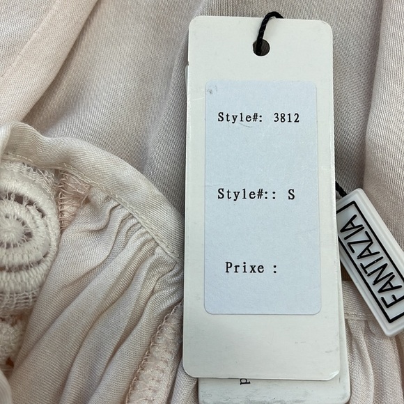 Fantazia NWT Blush Pink Embroidered Lace Up 3/4 Sleeve Blouse Size Small - Picture 10 of 11